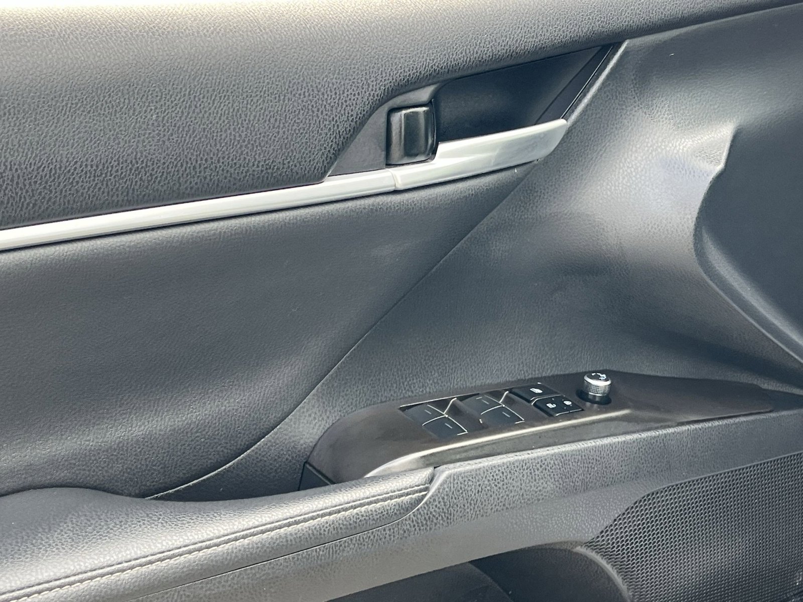 Used 2024 Toyota Camry XSE image 15