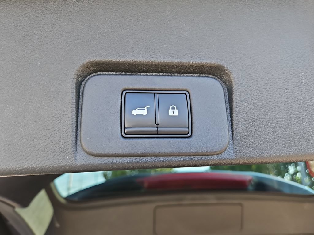 Used 2021 Nissan Rogue SL w/ Premium Package FWD image 9