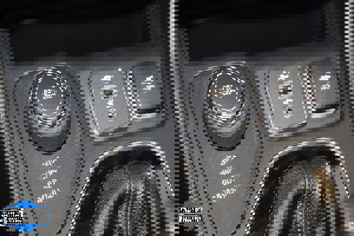 Used 2022 Jeep Cherokee Limited image 28