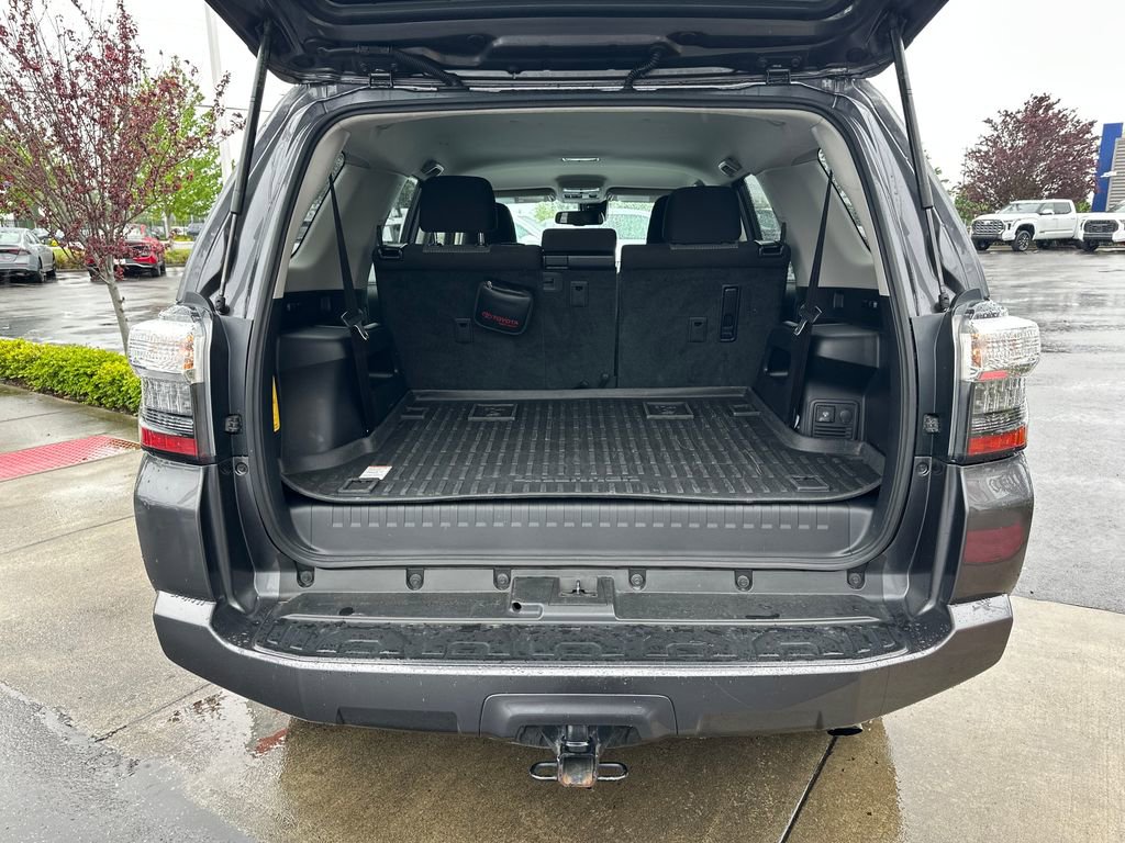 Certified 2022 Toyota 4Runner SR5 AWD/4WD image 25