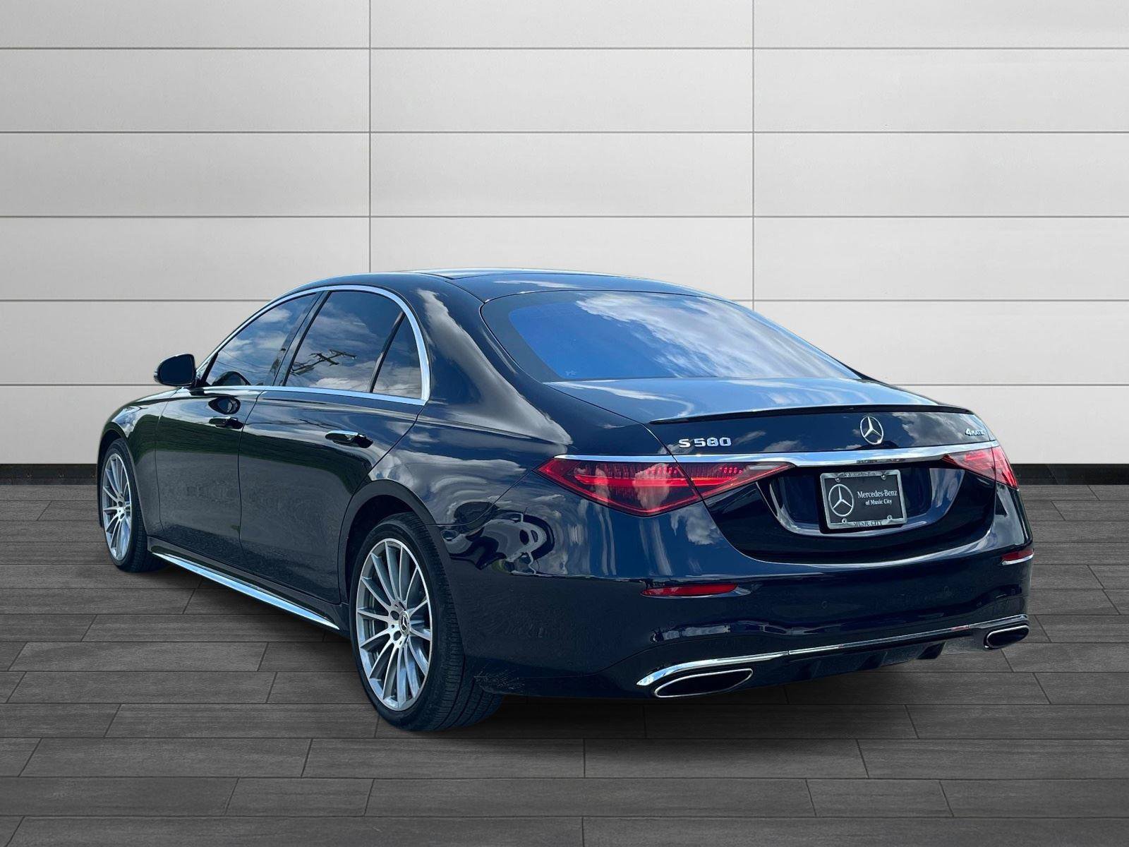 Certified 2023 Mercedes-Benz S 580 4MATIC Sedan image 5
