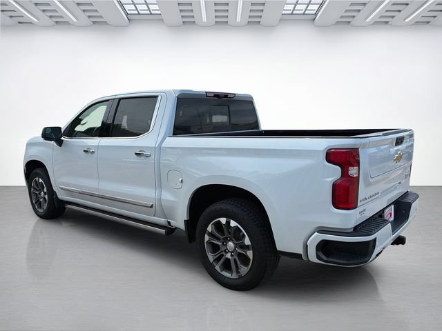 Used 2024 Chevrolet Silverado 1500 High Country w/ Technology Package AWD/4WD image 31