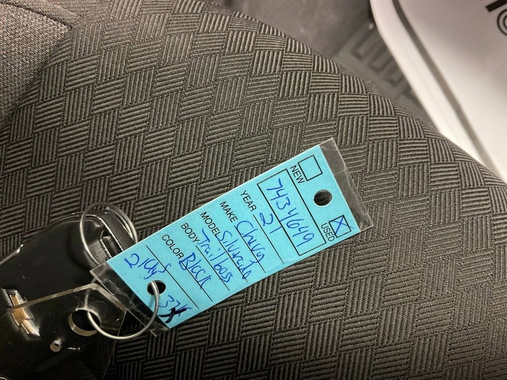 Used 2021 Chevrolet Silverado 1500 LT Trail Boss w/ Bed Protection Package image 24