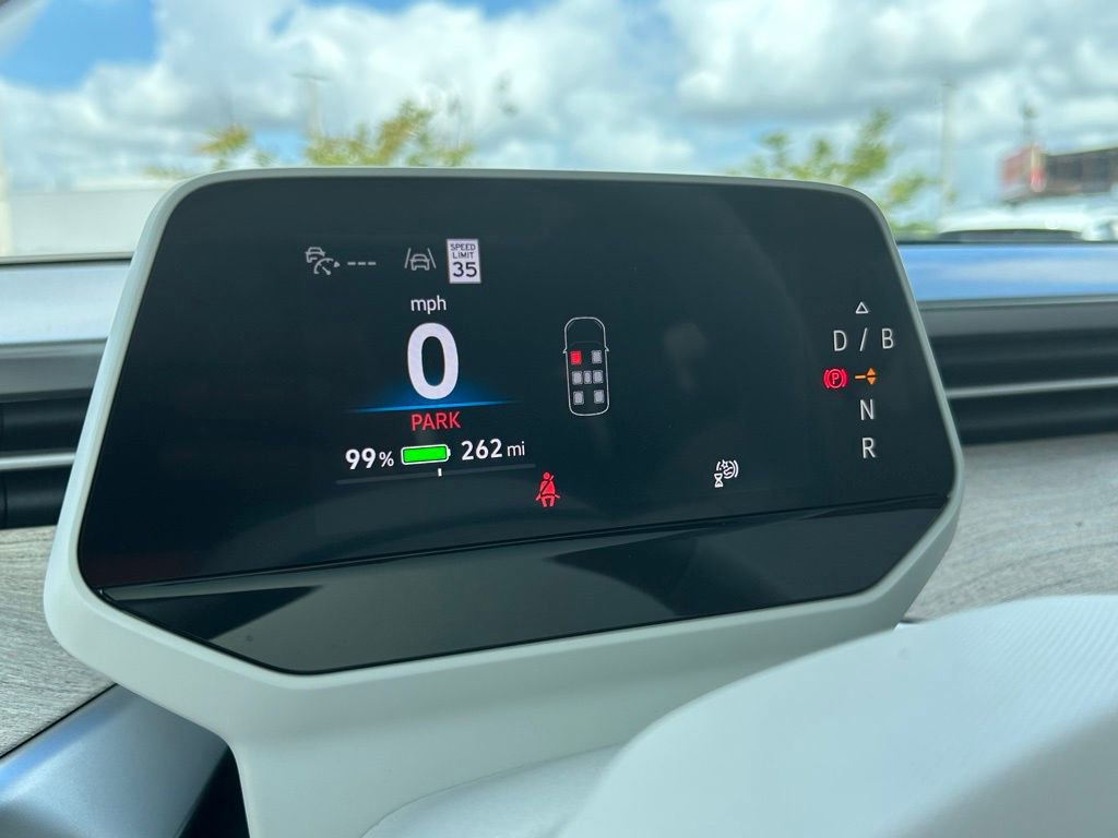 Used 2025 Volkswagen ID. Buzz 1st Edition image 22