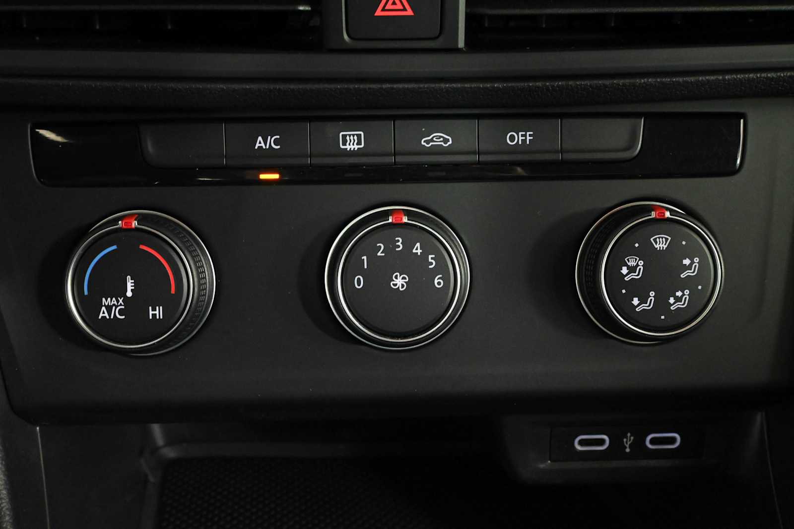 Certified 2022 Volkswagen Jetta S FWD image 24