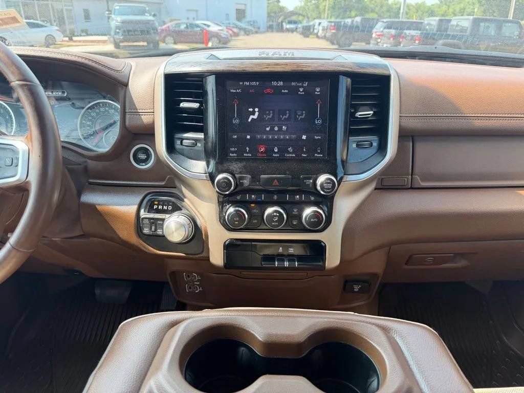 Used 2019 RAM 1500 Laramie AWD/4WD image 19