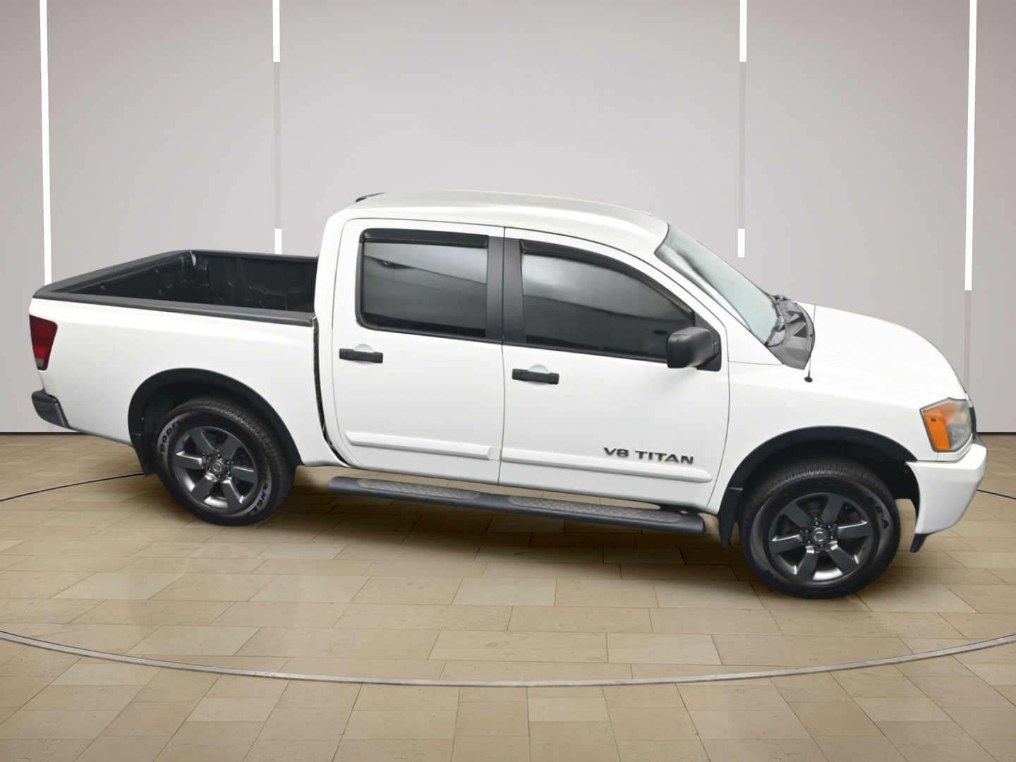 Used 2015 Nissan Titan SV w/ SV Value Truck Package RWD image 32