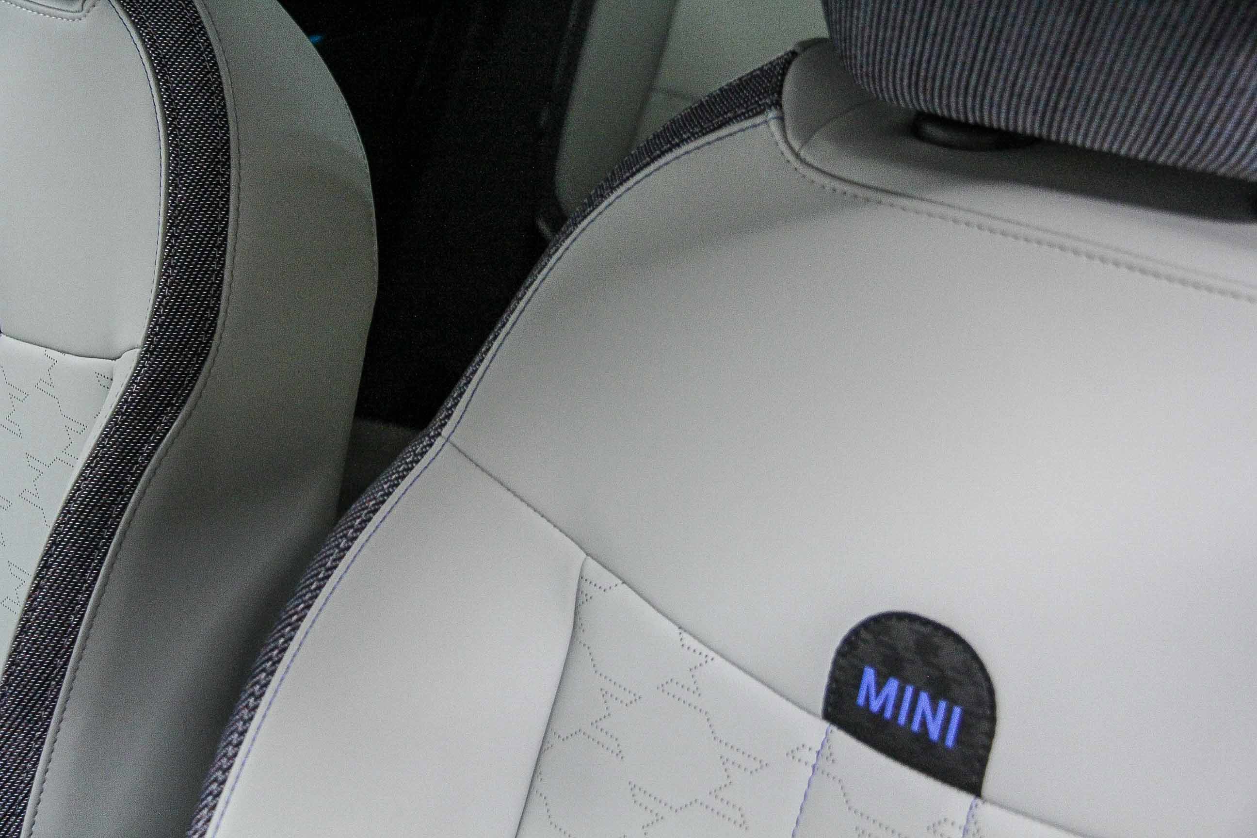 Used 2025 MINI Cooper Countryman S w/ Comfort Package Max image 25