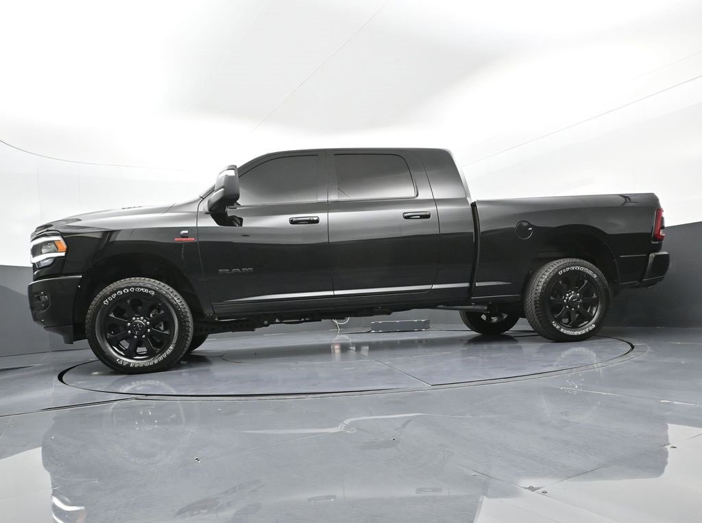 Used 2024 RAM 3500 Laramie w/ Night Edition image 30