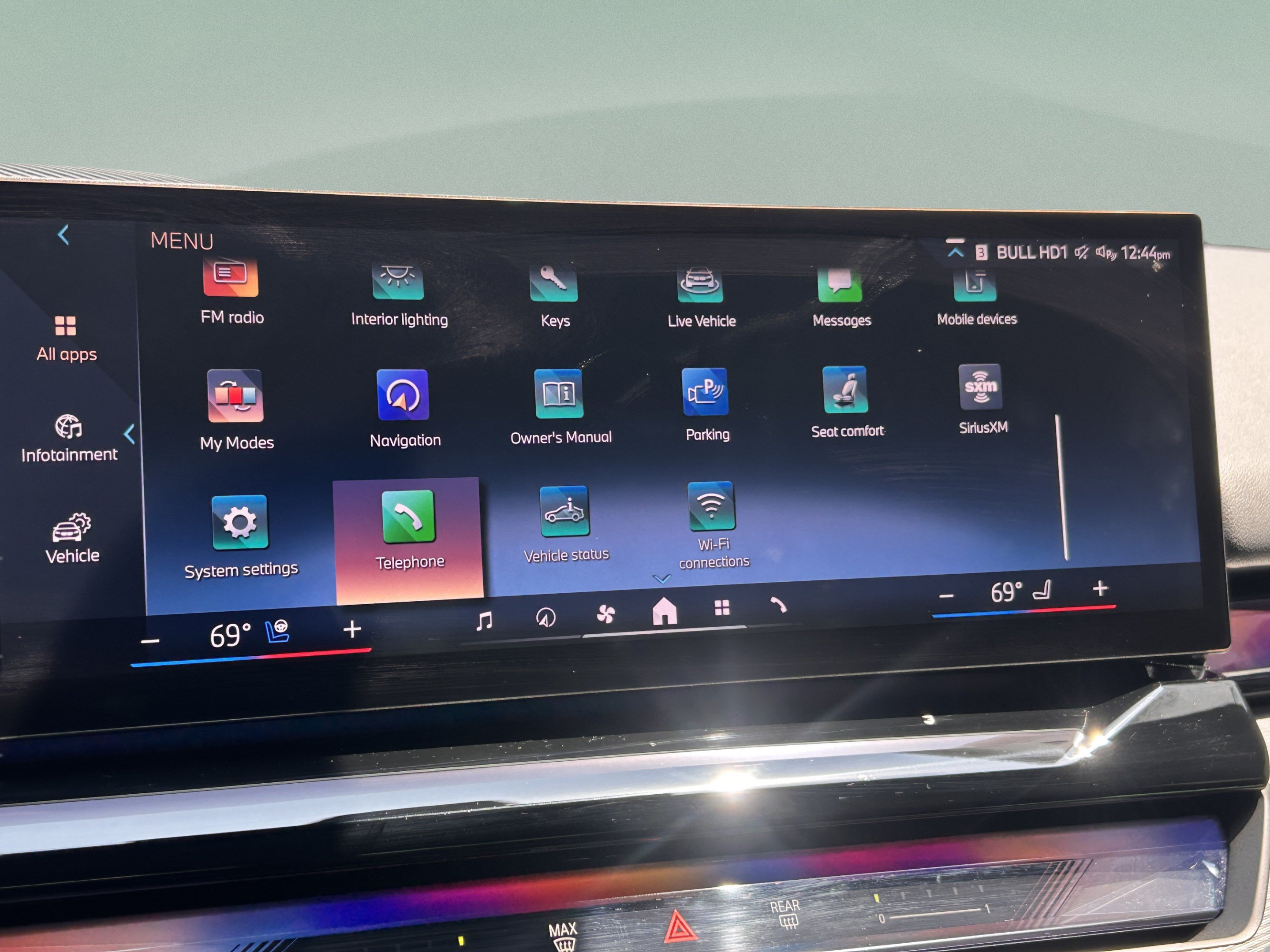 Used 2024 BMW i5 eDrive40i w/ M Sport Package RWD image 17