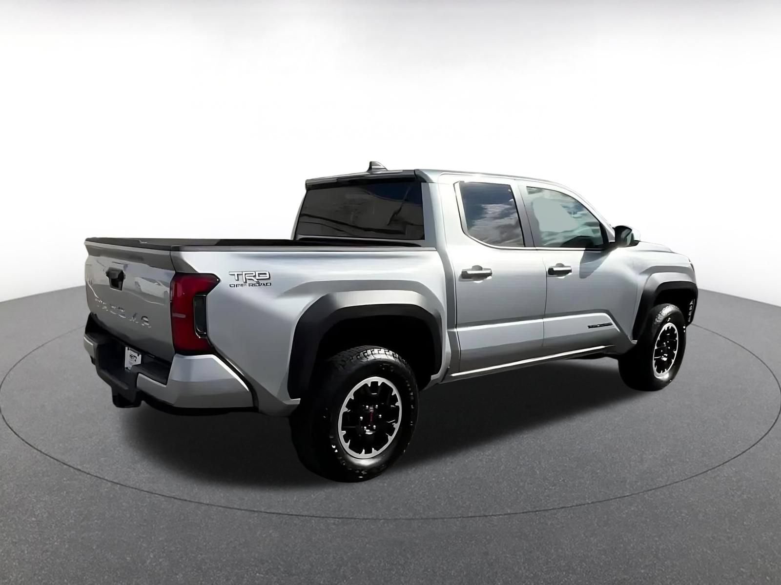 Used 2025 Toyota Tacoma TRD Off-Road AWD/4WD image 15