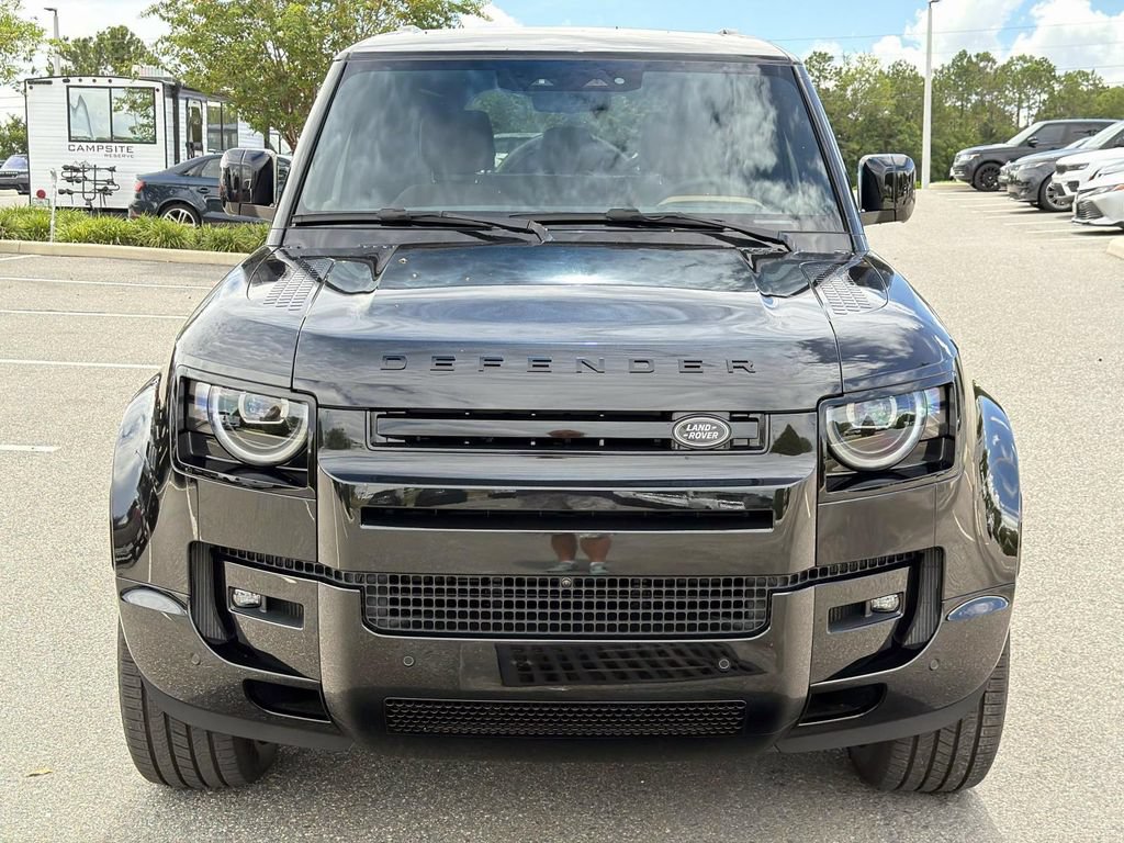 New 2026 Land Rover Defender 110 X-Dynamic SE AWD/4WD image 8