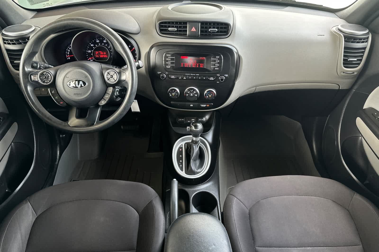 Used 2015 Kia Soul FWD image 3