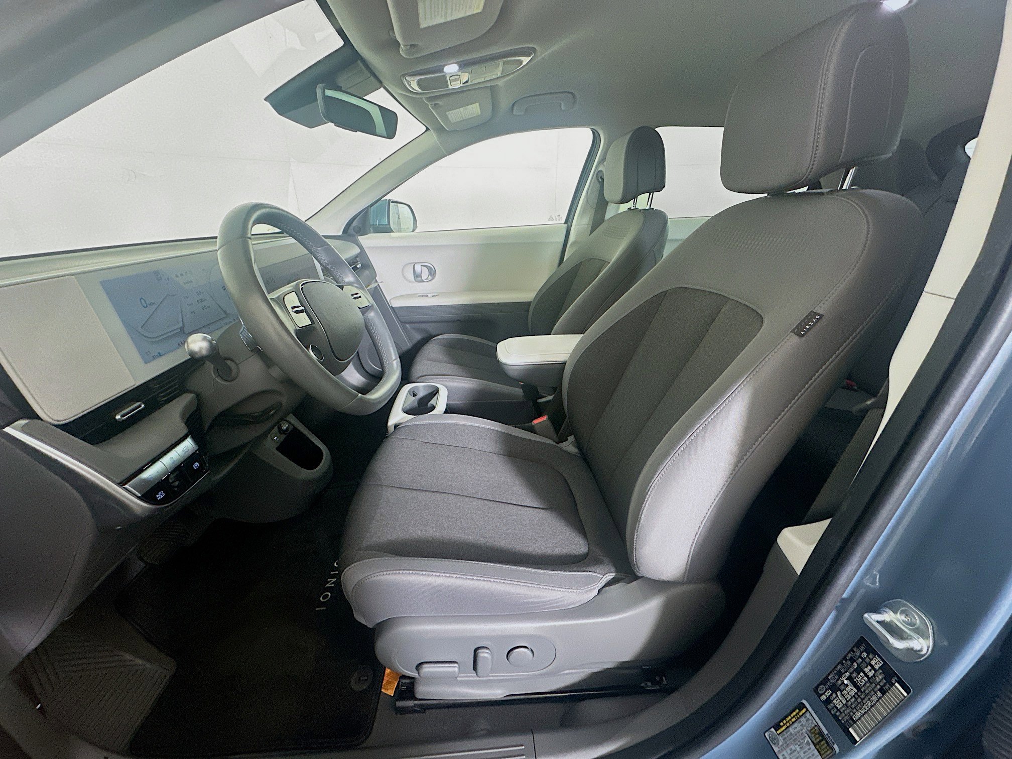 Used 2024 Hyundai Ioniq 5 SEL RWD image 13