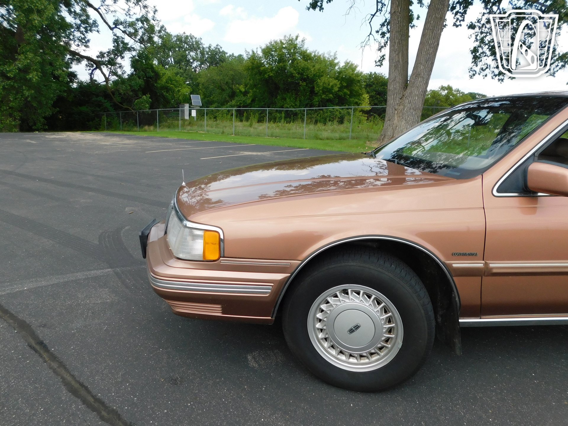 Used 1992 Lincoln Continental Executive FWD image 28