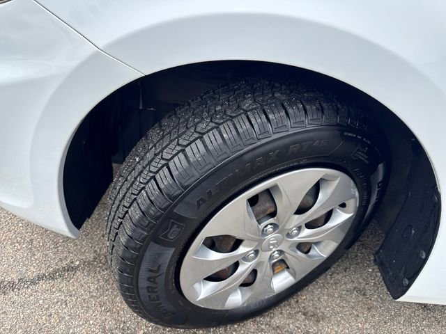 Used 2017 Hyundai Accent SE FWD image 15