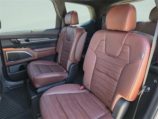 Used 2025 Kia Telluride SX Prestige image 25