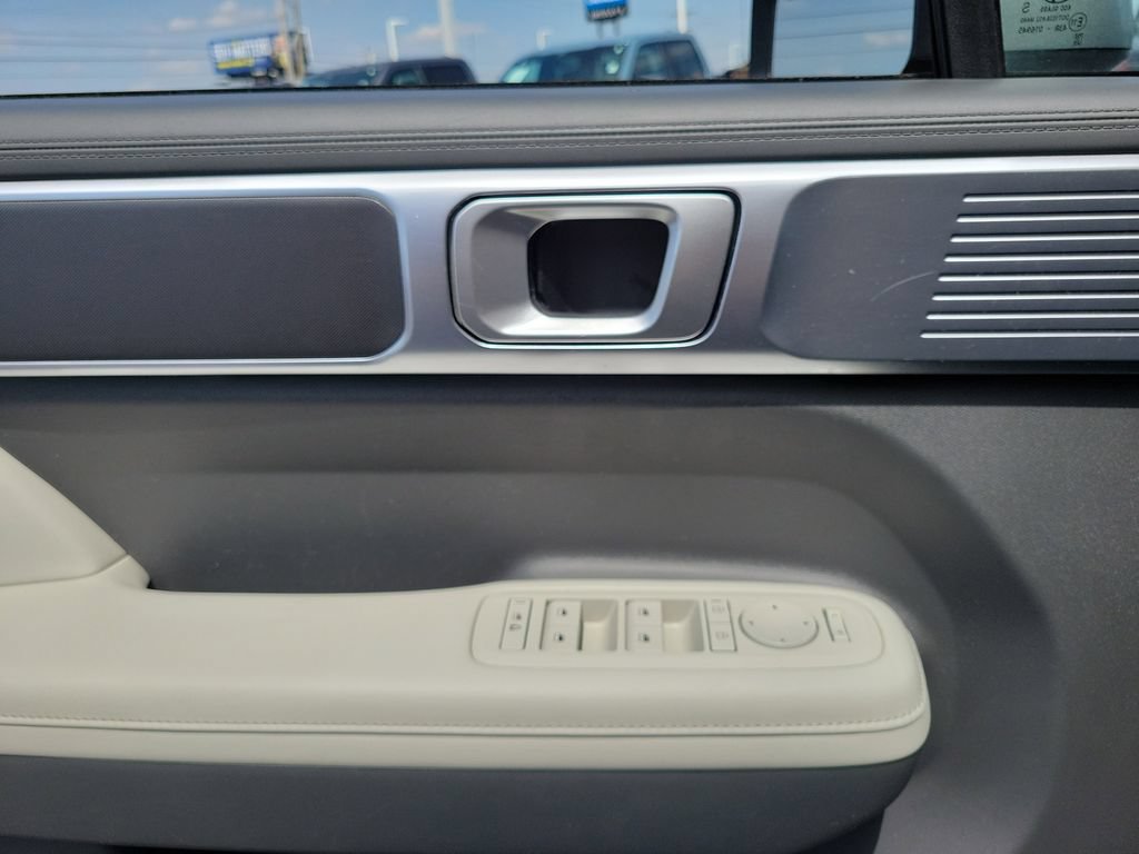 Used 2025 Hyundai Santa Fe SEL AWD/4WD image 20
