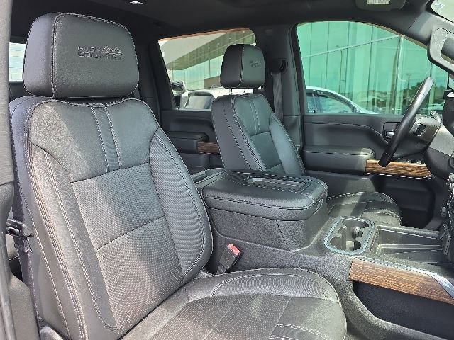 Used 2020 Chevrolet Silverado 2500 High Country w/ Z71 Off-Road Package AWD/4WD image 11