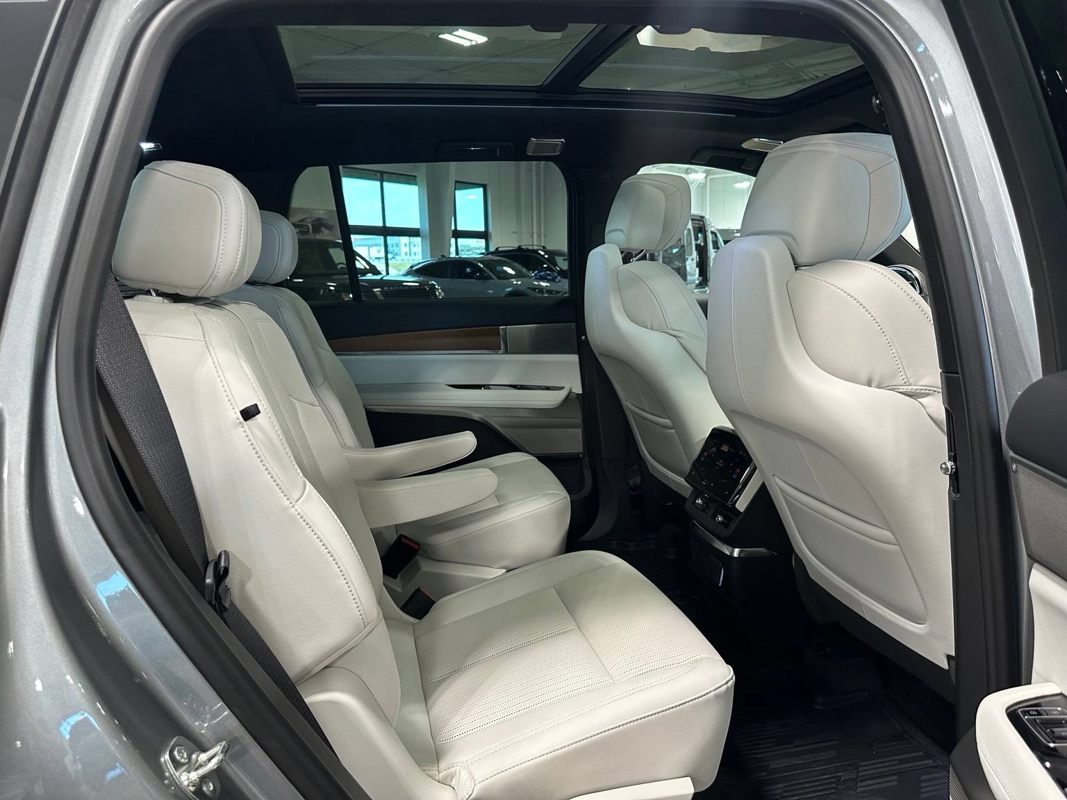 Used 2026 Cadillac Vistiq Luxury AWD/4WD image 51