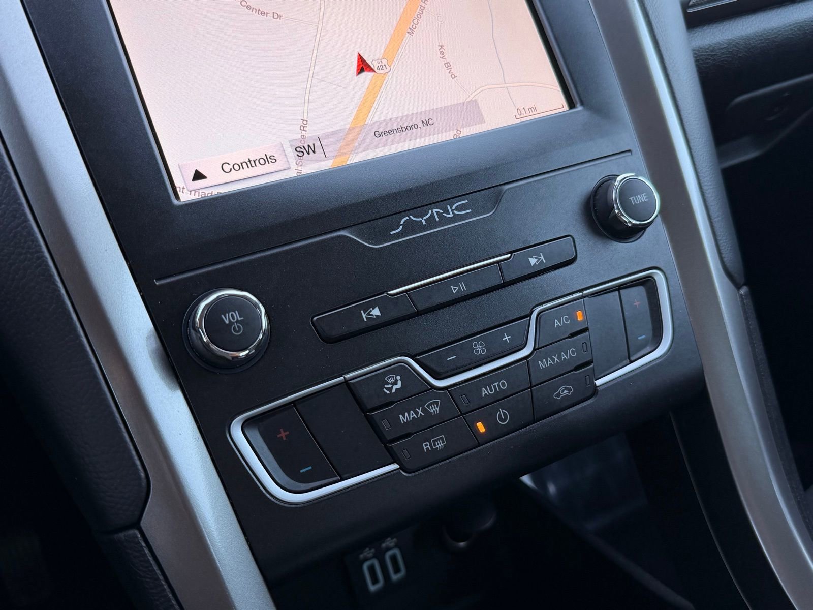 Used 2019 Ford Fusion SE image 31