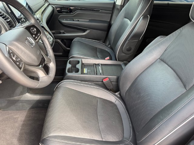 Used 2023 Honda Odyssey Elite image 11