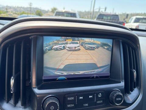 Used 2018 Chevrolet Colorado Z71 w/ LPO, Premium Interior Package AWD/4WD image 34