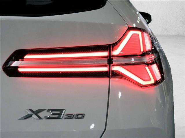 Used 2025 BMW X3 xDrive30i image 9