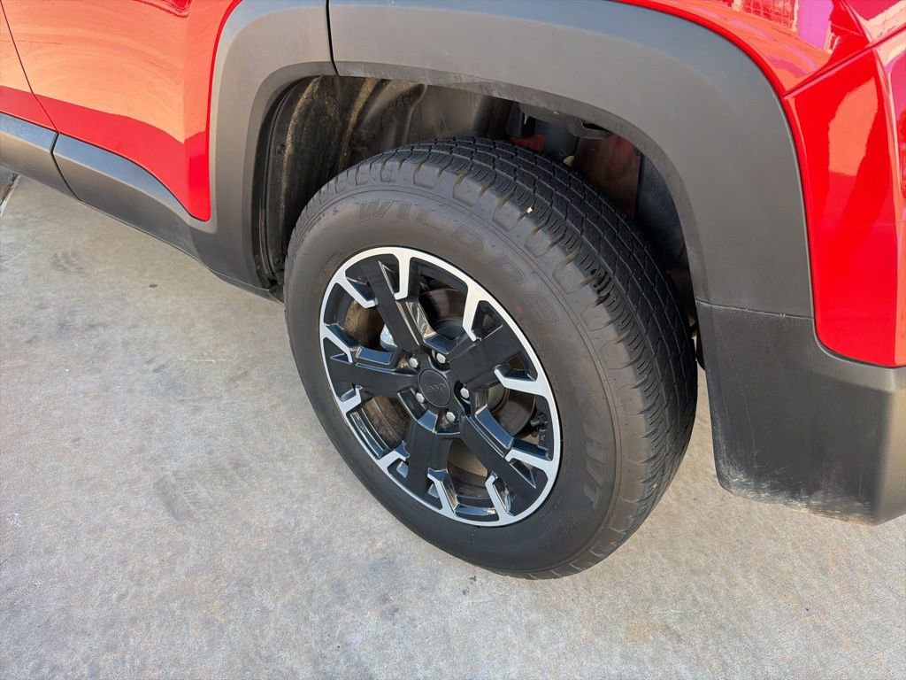 Used 2023 Jeep Renegade Latitude image 11