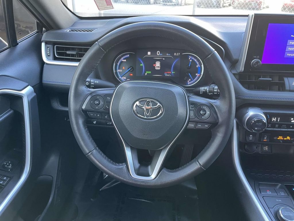 Used 2023 Toyota RAV4 SE w/ Convenience Package image 26