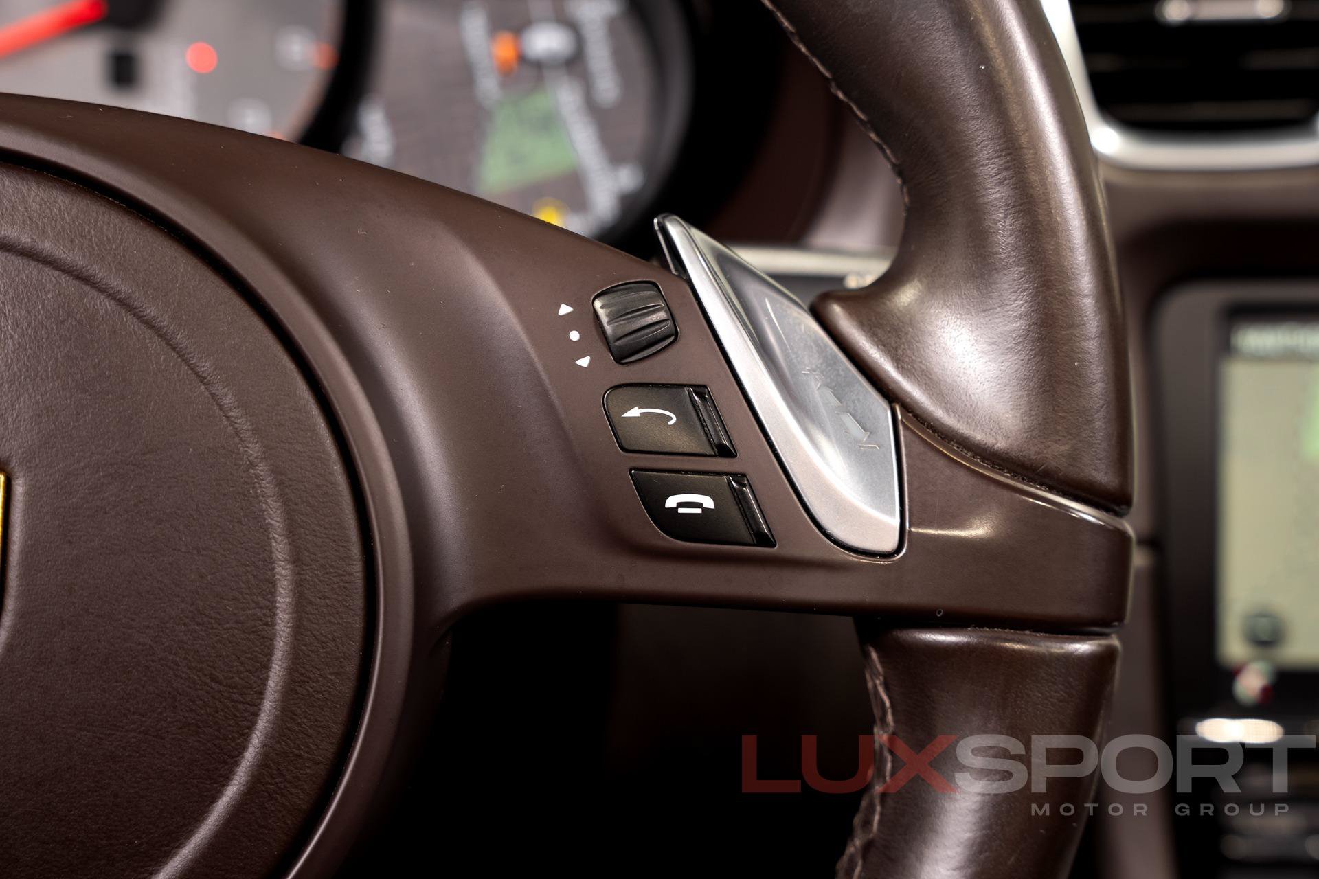Used 2016 Porsche Boxster S RWD image 39