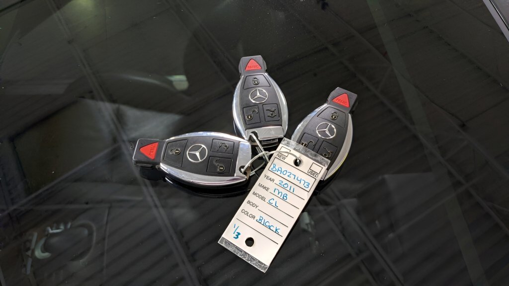 Used 2011 Mercedes-Benz CL 550 4MATIC image 34