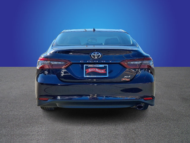 Used 2022 Toyota Camry XLE FWD image 5