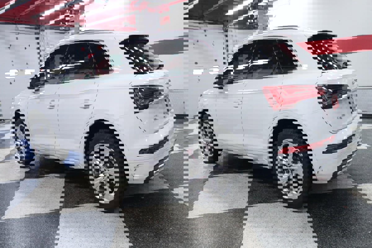 Used 2021 Audi Q5 Premium Plus w/ Premium Plus Package image 6