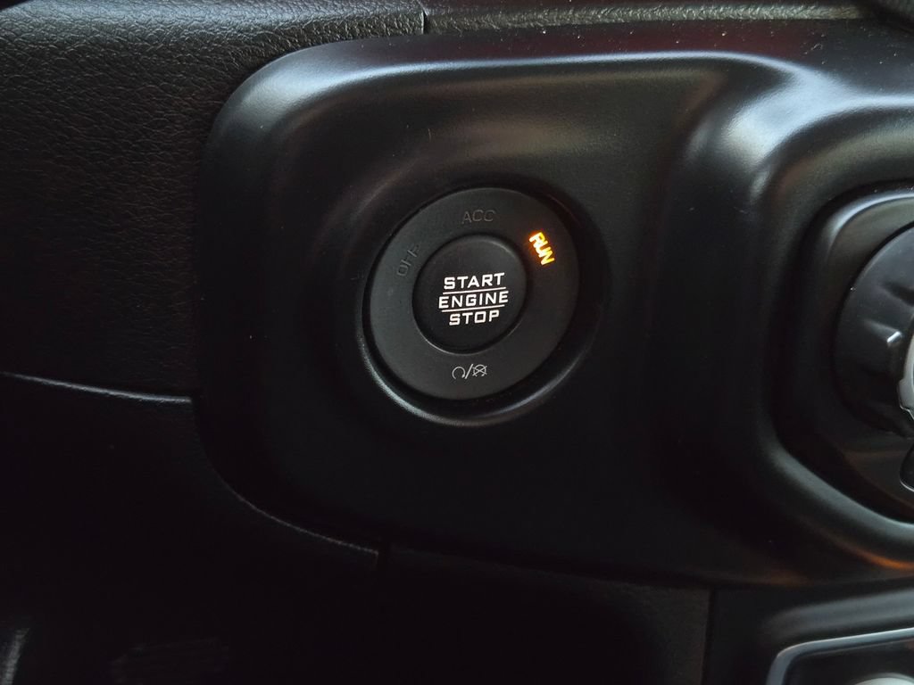 Used 2020 Jeep Gladiator Rubicon AWD/4WD image 24