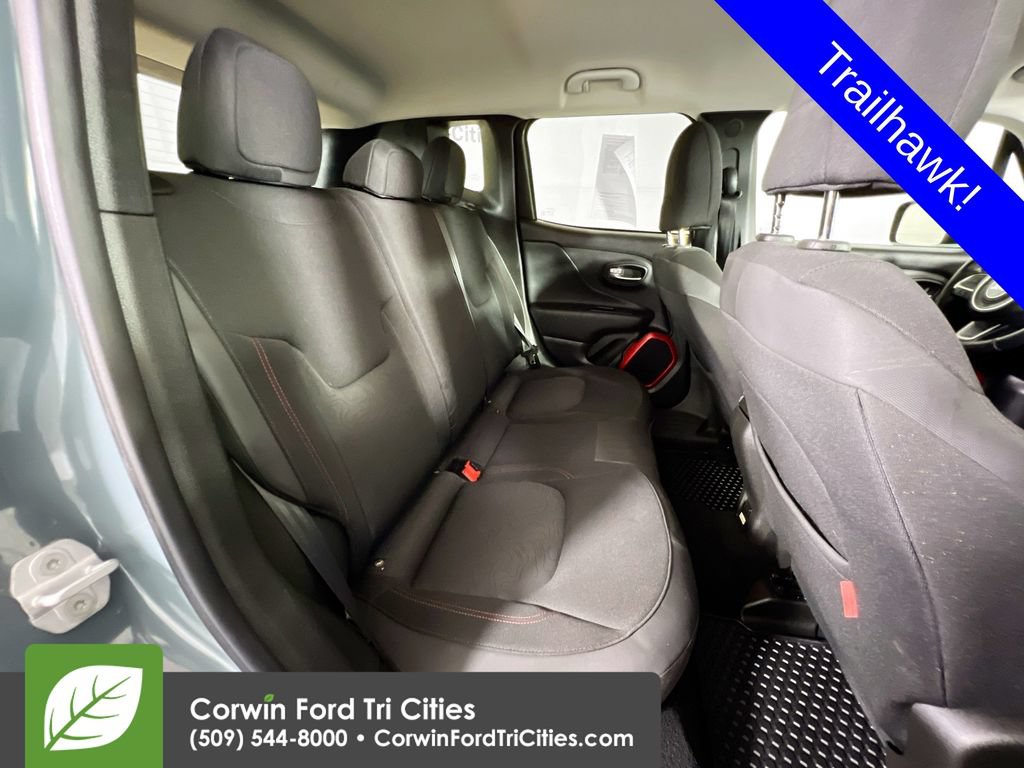 Used 2017 Jeep Renegade Trailhawk w/ Cold Weather Group II AWD/4WD image 16