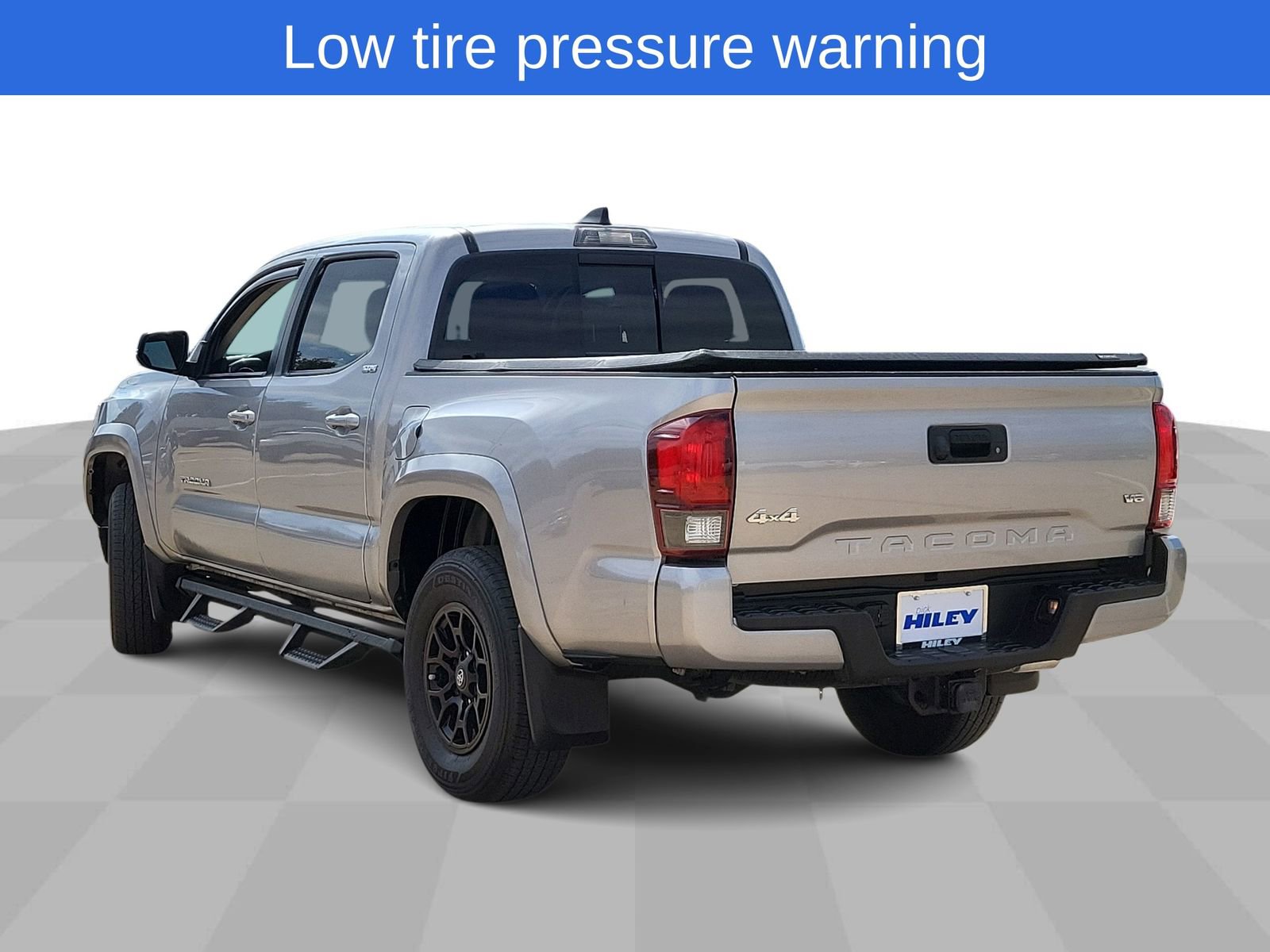 Used 2021 Toyota Tacoma SR5 w/ Technology Package image 7