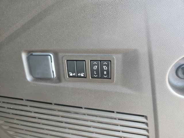 Used 2022 GMC Yukon Denali AWD/4WD image 28