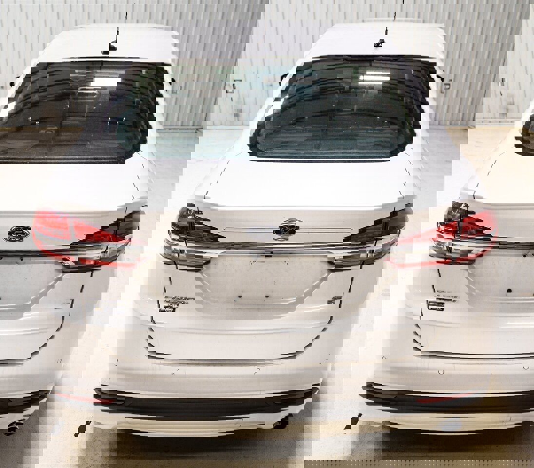 Used 2017 Ford Fusion SE w/ Fusion SE Technology Package image 6