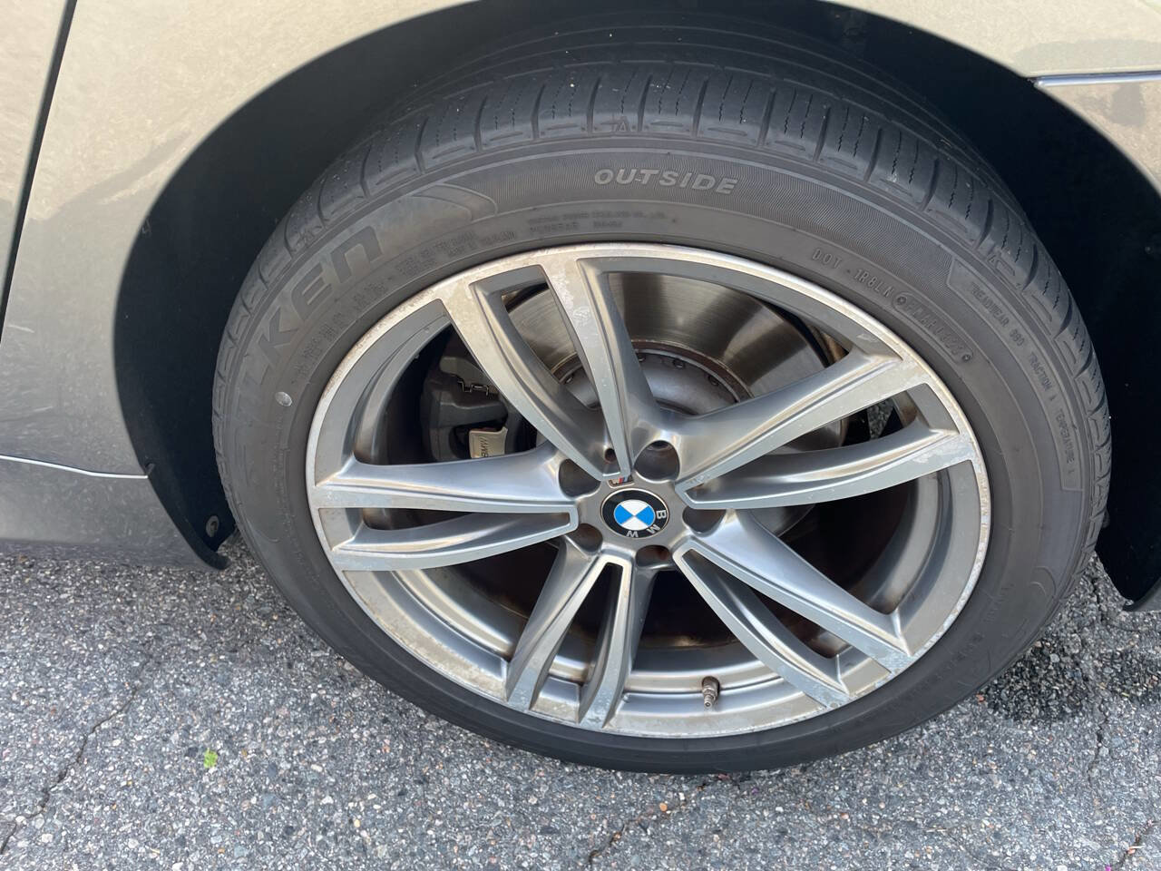 Used 2016 BMW 750i RWD image 11
