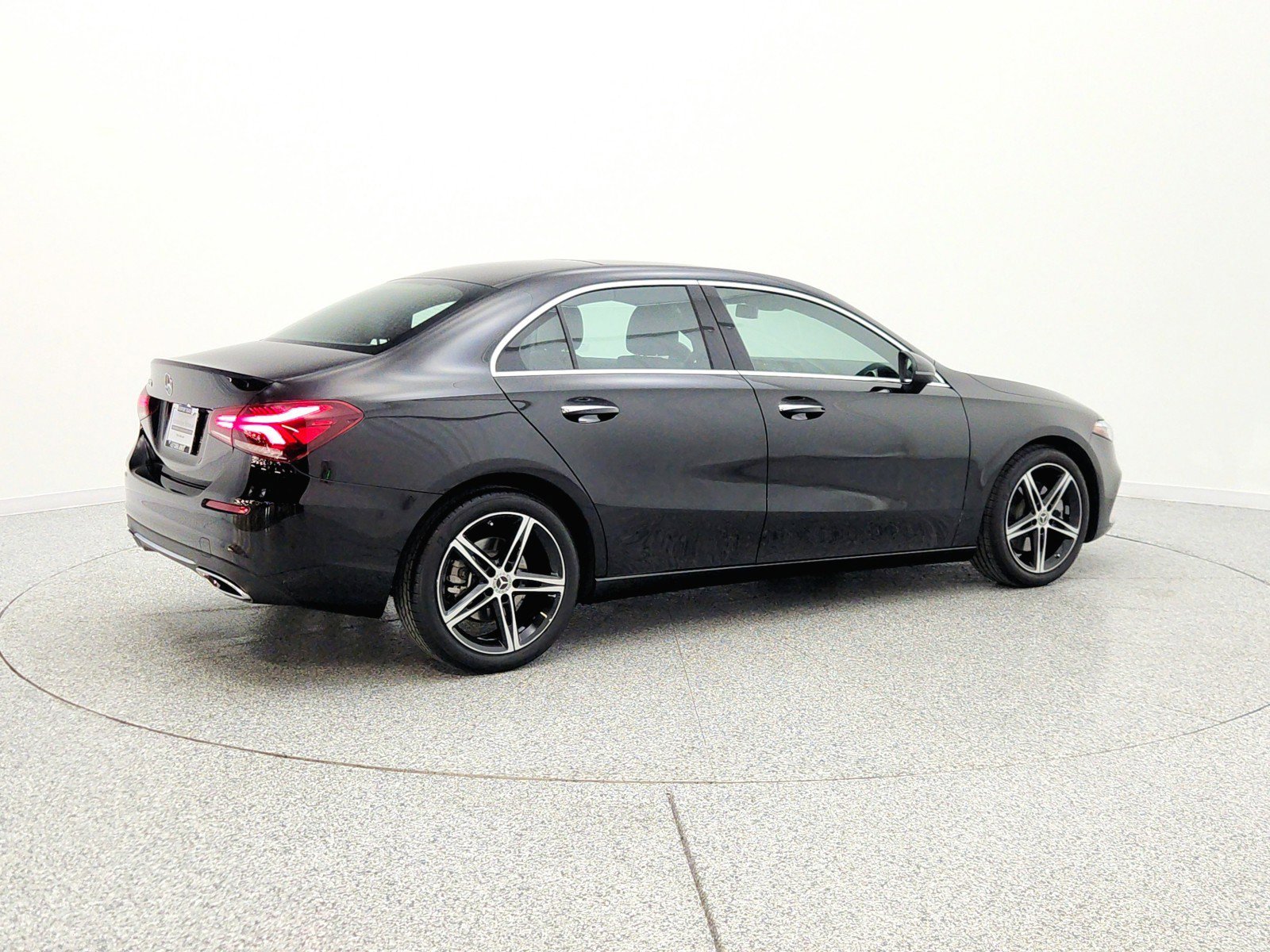 Certified 2022 Mercedes-Benz A 220 image 5