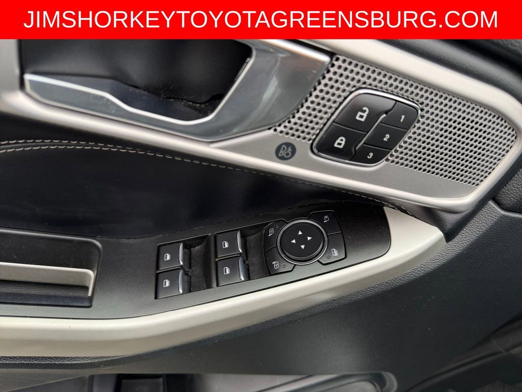 Used 2021 Ford Explorer Limited w/ Equipment Group 301A image 13