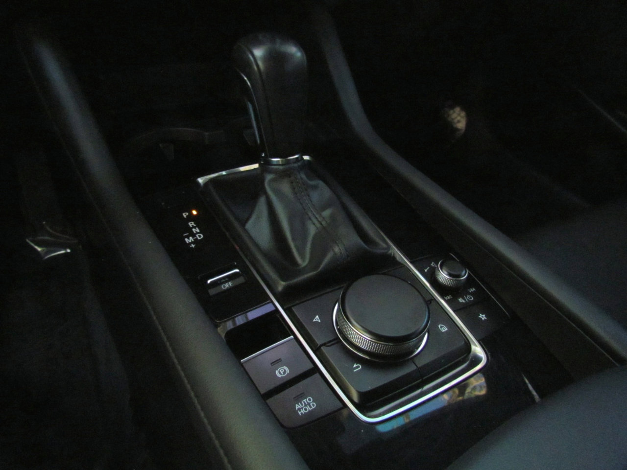 Used 2020 MAZDA MAZDA3 Hatchback w/ Premium Package image 28