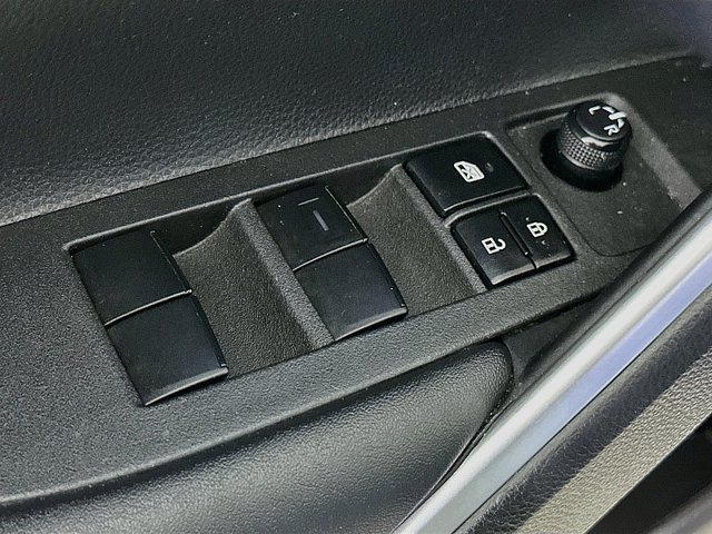 Used 2023 Toyota Corolla Cross XLE w/ Convenience Package AWD/4WD image 19