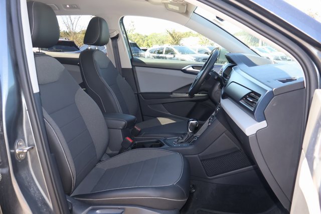 Used 2022 Volkswagen Taos SE image 18