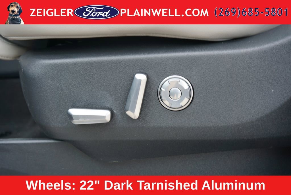 Used 2025 Lincoln Navigator Reserve AWD/4WD image 24