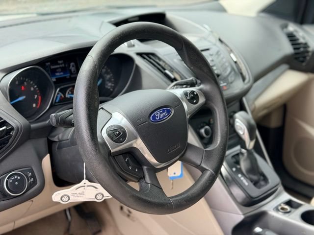 Used 2016 Ford Escape SE FWD image 8