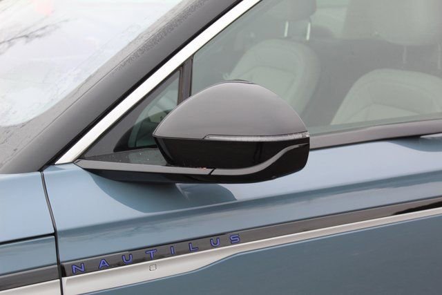 New 2026 Lincoln Nautilus Premier image 11