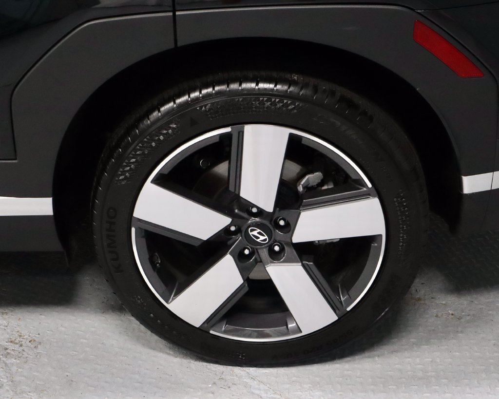 Used 2026 Hyundai Santa Fe Limited AWD/4WD image 19