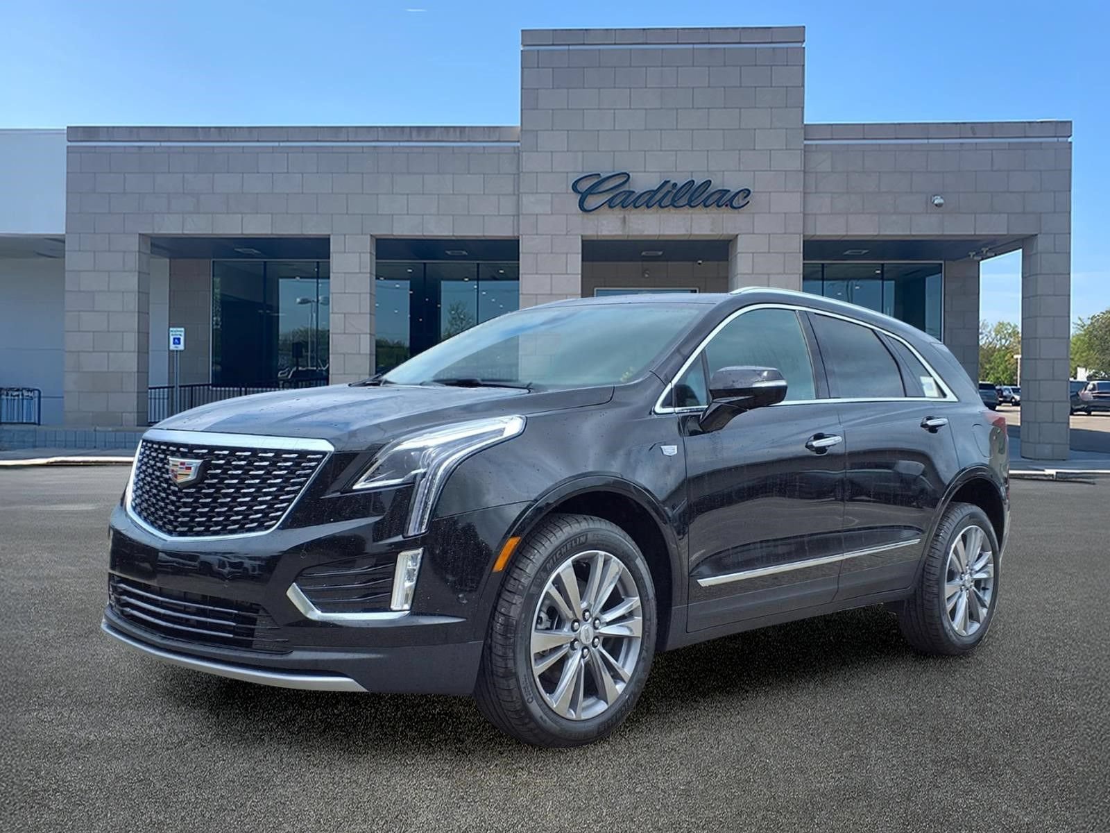 New 2026 Cadillac XT5 Premium Luxury w/ LPO, Floor Liner Package